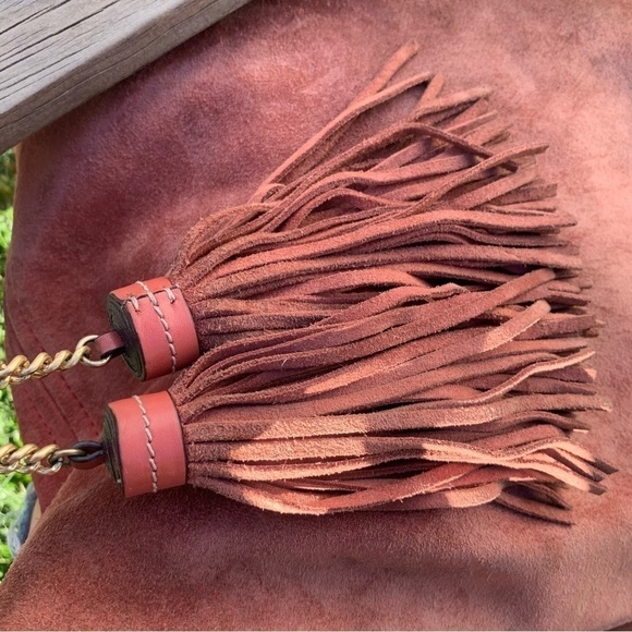 Michael Kors Elyse Large Suede Shoulder Bag - Picture 7 of 12